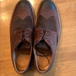 Men’s dress shoes